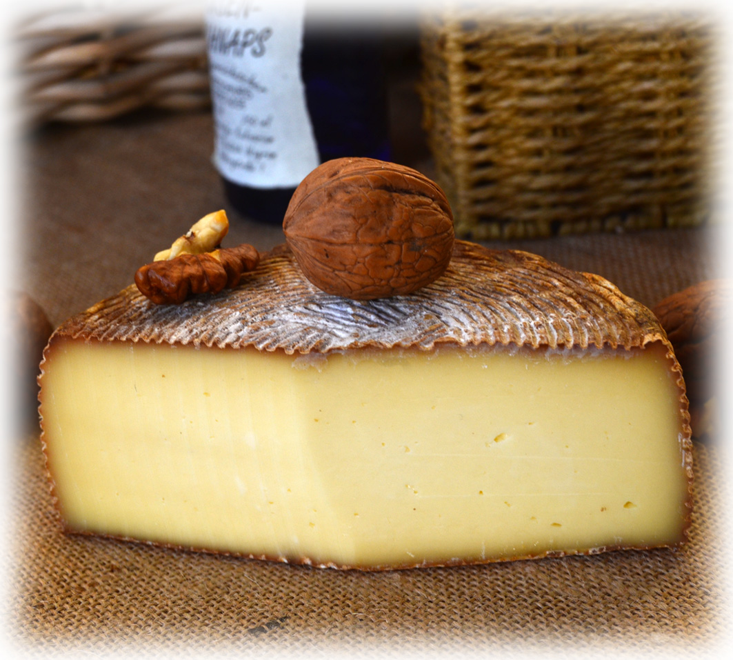 Tomme des Croquants (curado con licor de nuez)