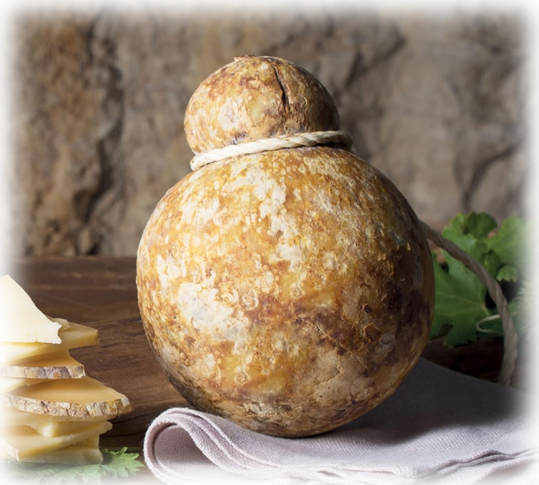 Caciocavallo stagionato in grotta del Tanagro