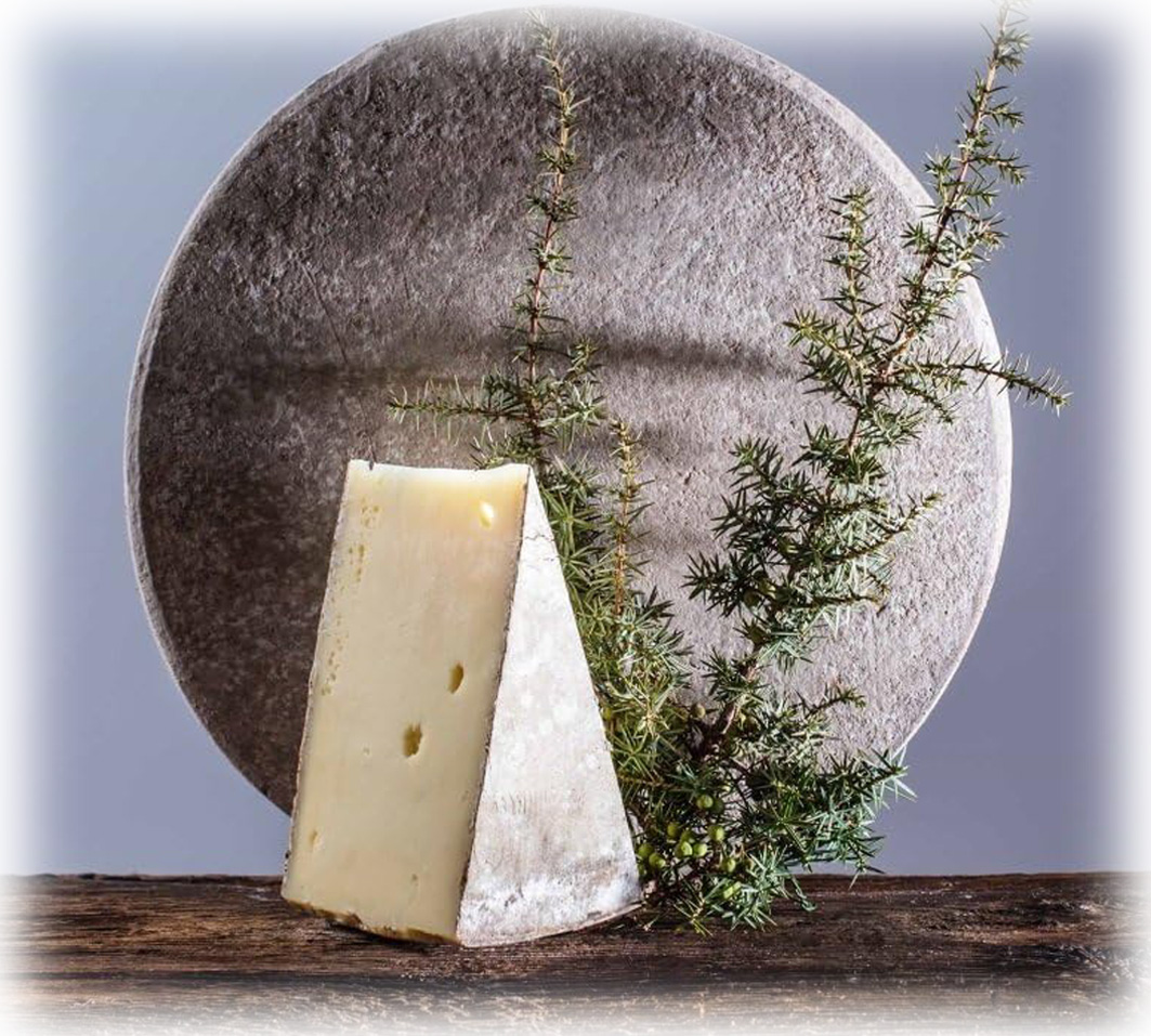 Sextner Helmkäse / Formaggio Montelmo